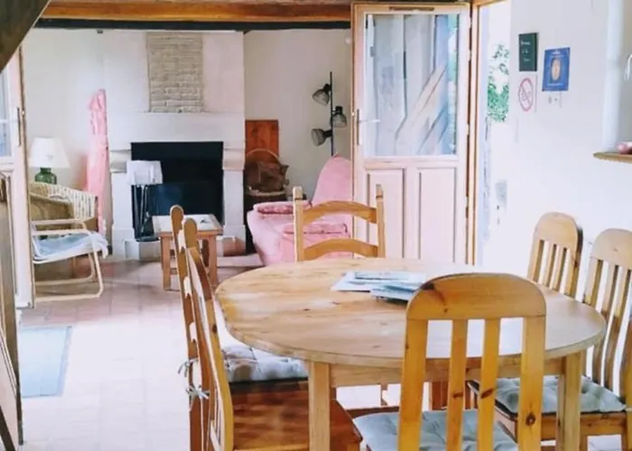 Semesterbostad Bienvenue A La Maison *